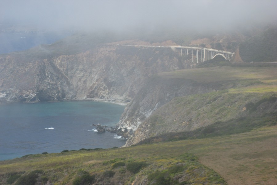 ../image/coast south of big sur bridge 2.jpg